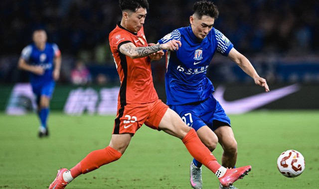 亚博体育平台-足球报谈上海德比：申花需胜利提升士气 伤病影响是最大变量