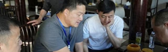 亚博体育官网-同里杯决赛战成1比1，一场精彩对局引来了哪两位天元赛故友|围甲|刘世振|常昊|王星昊|上海_新浪体育_新浪新闻